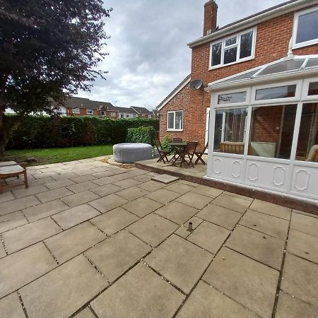 Leominster 3 Bedroom House Parking Garden Private Buitenkant foto