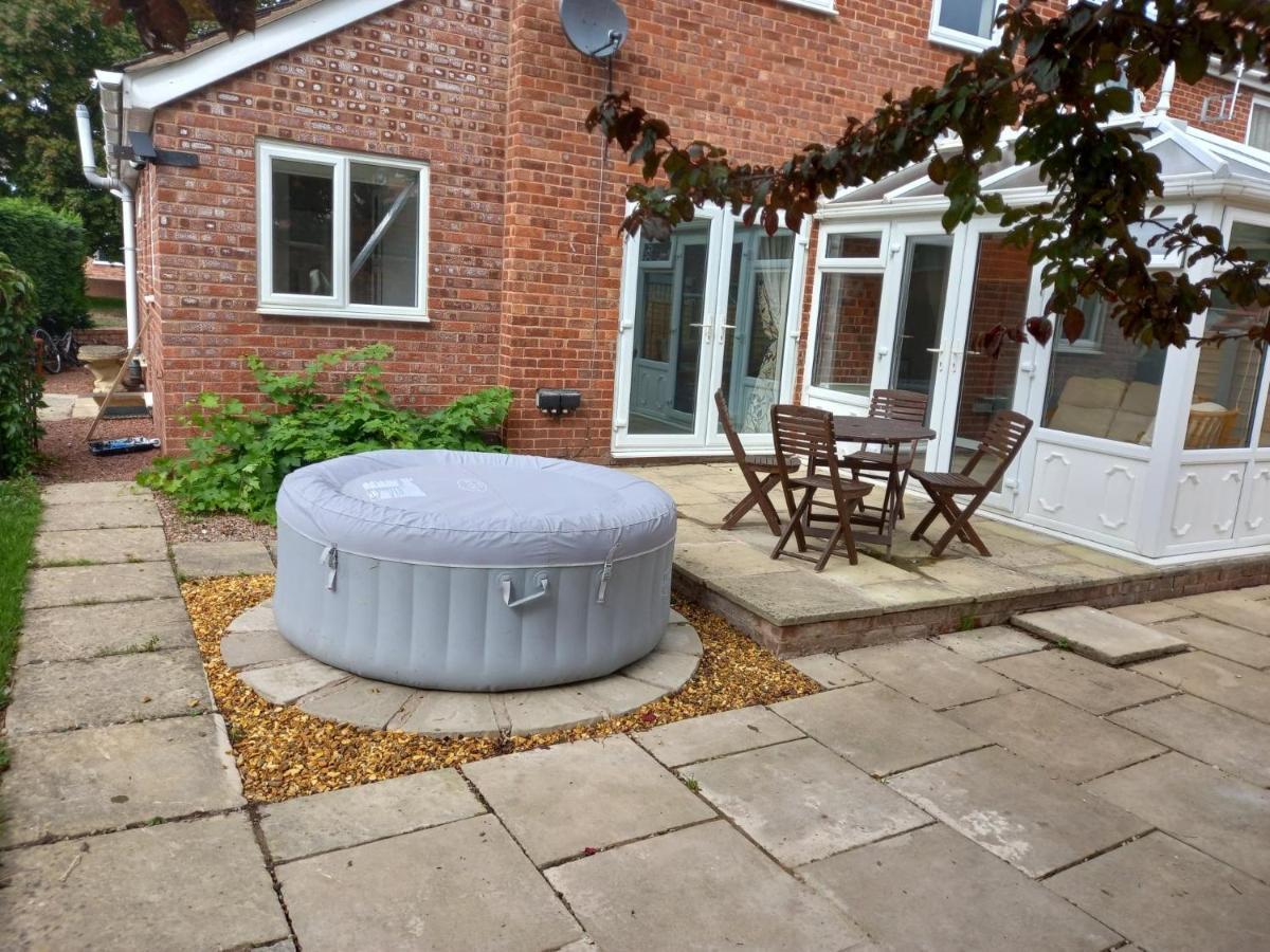Leominster 3 Bedroom House Parking Garden Private Buitenkant foto