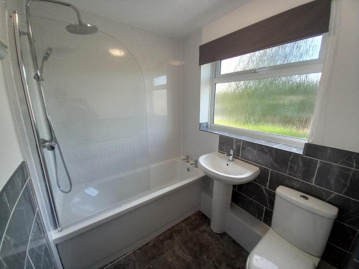 Leominster 3 Bedroom House Parking Garden Private Buitenkant foto