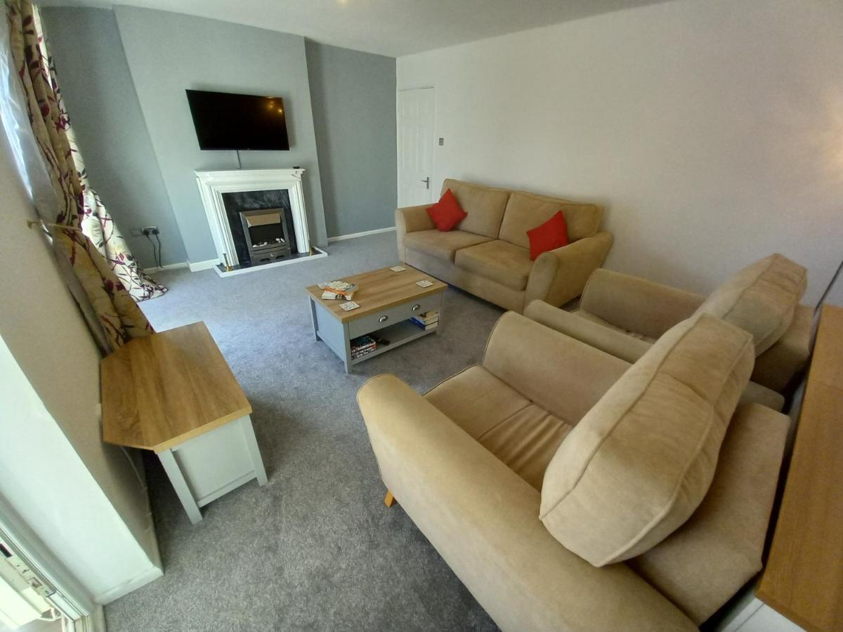 Leominster 3 Bedroom House Parking Garden Private Buitenkant foto