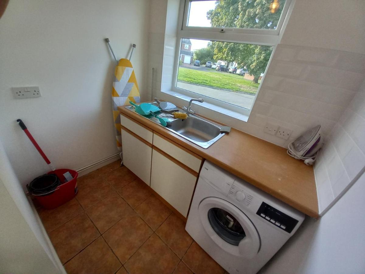 Leominster 3 Bedroom House Parking Garden Private Buitenkant foto