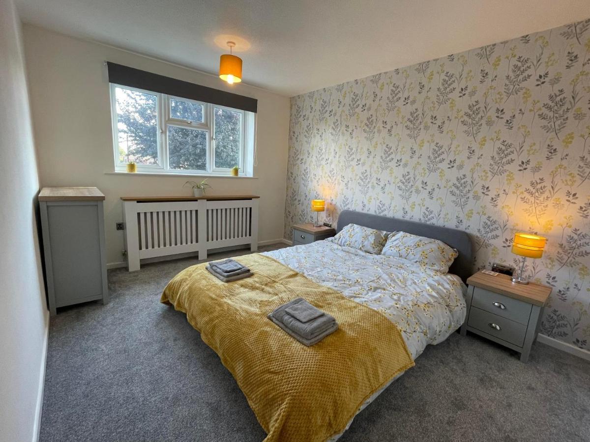 Leominster 3 Bedroom House Parking Garden Private Buitenkant foto
