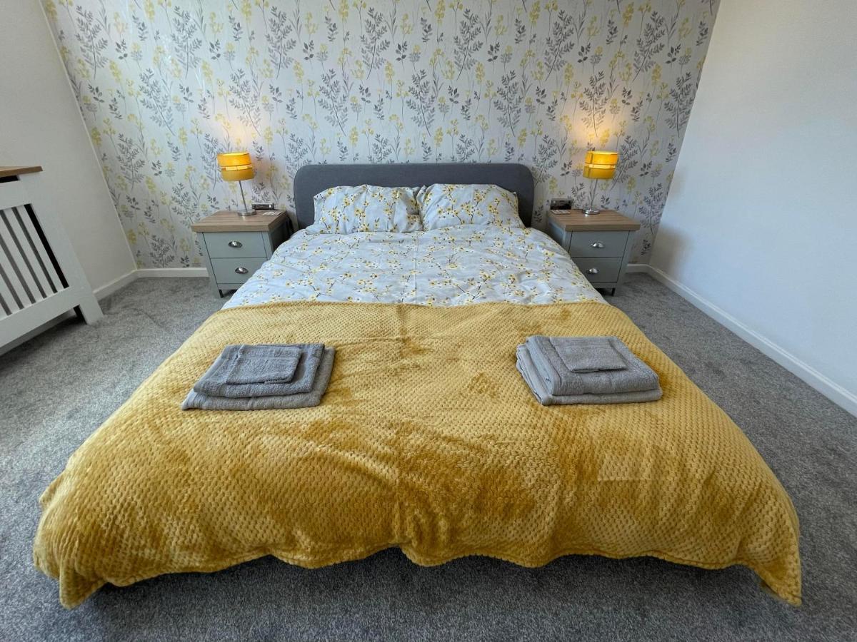 Leominster 3 Bedroom House Parking Garden Private Buitenkant foto