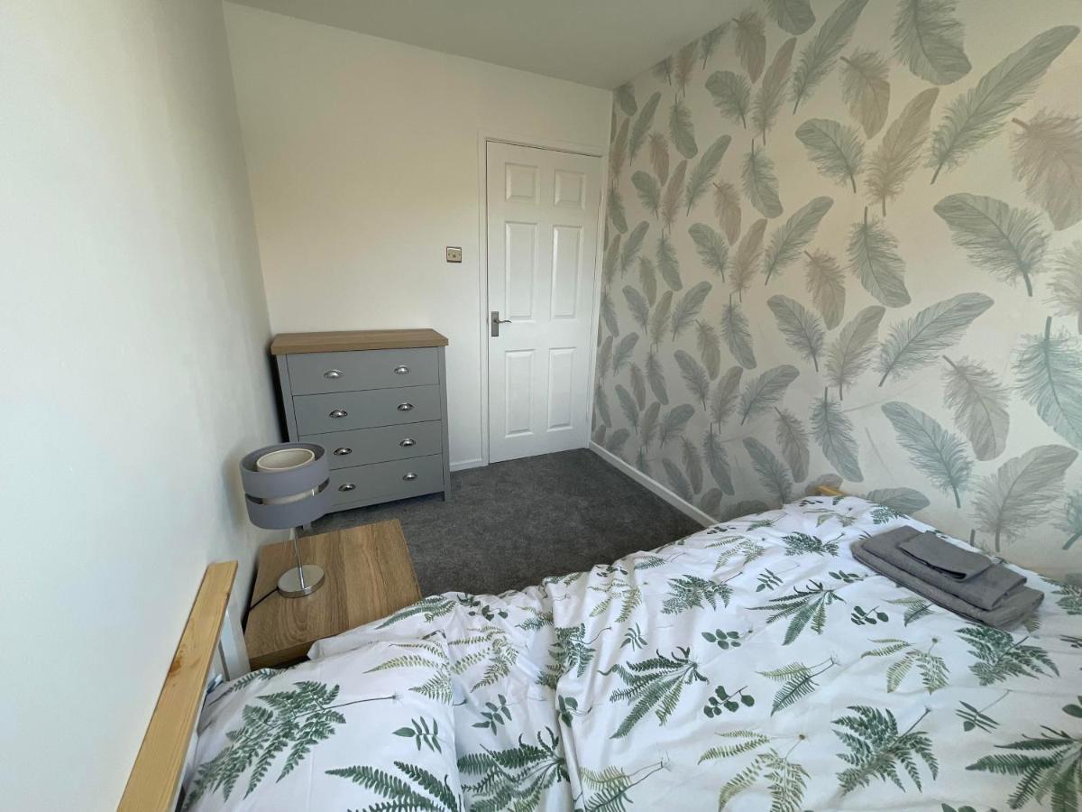 Leominster 3 Bedroom House Parking Garden Private Buitenkant foto