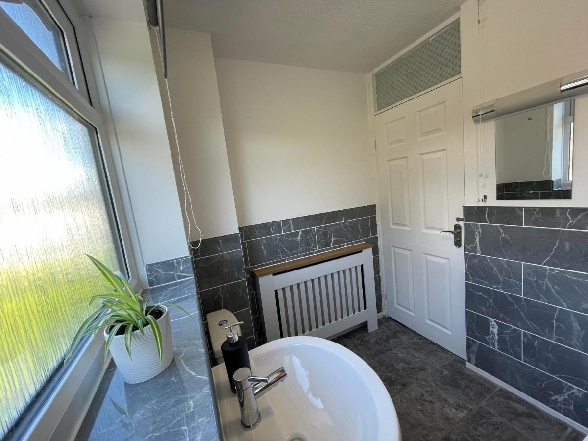 Leominster 3 Bedroom House Parking Garden Private Buitenkant foto