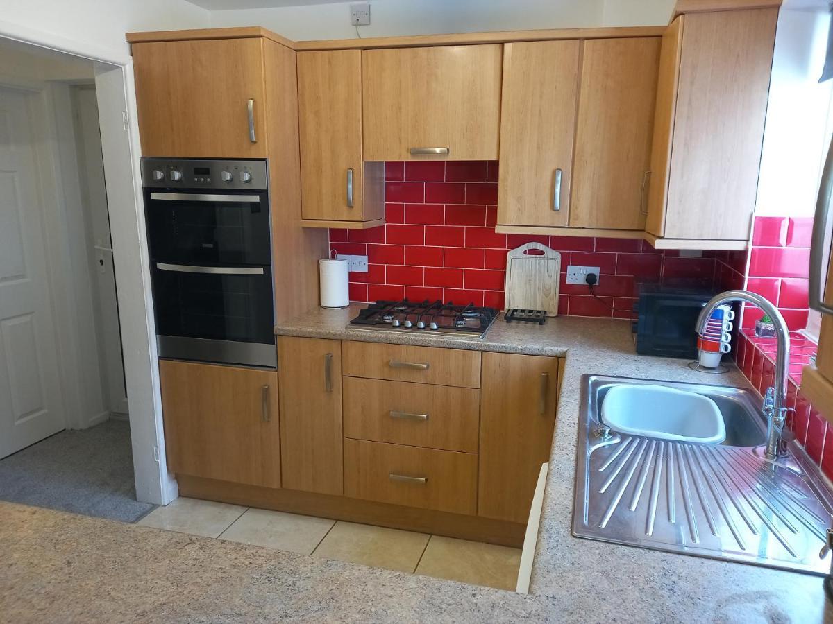 Leominster 3 Bedroom House Parking Garden Private Buitenkant foto